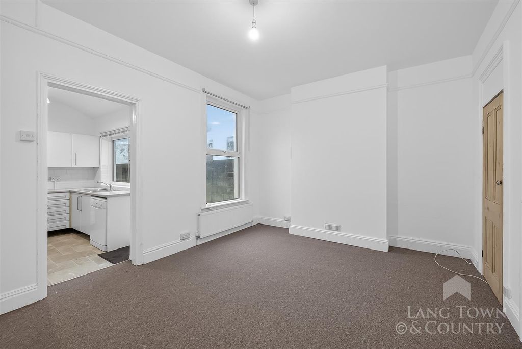 Property photo 3 of 10 0023.Jpg