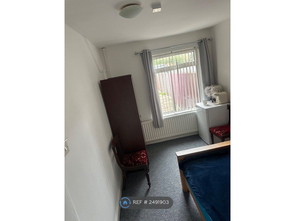 Property photo 1 of 2