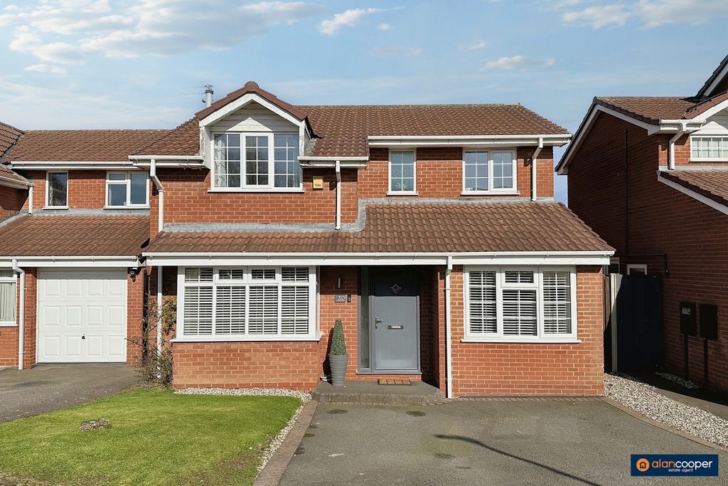 Property photo 1 of 29 3990483