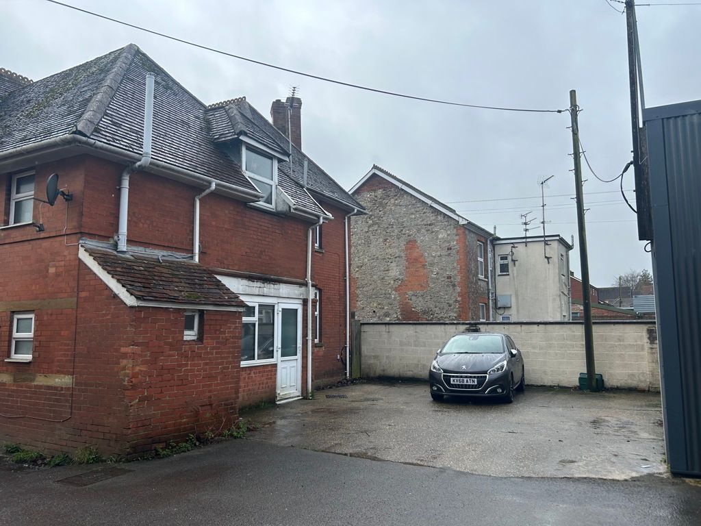 Property photo 2 of 30 Photo 17