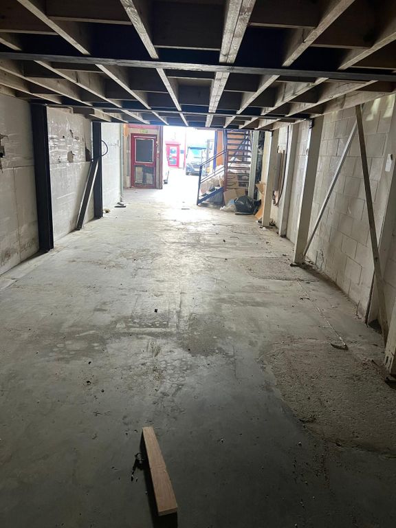 Property photo 2 of 3