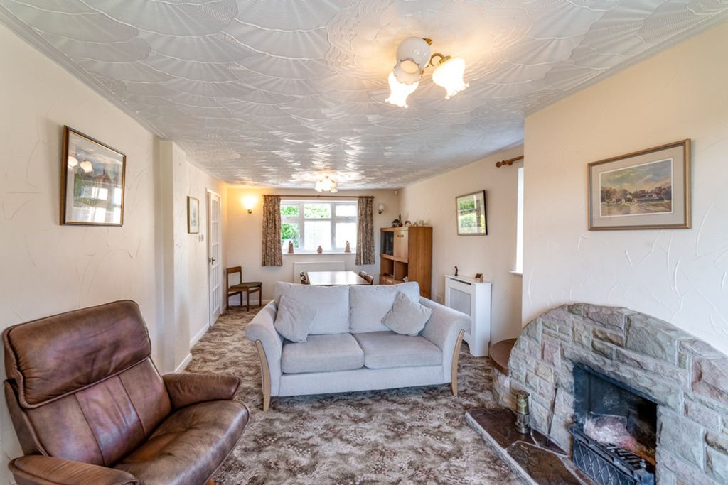 Property photo 2 of 22