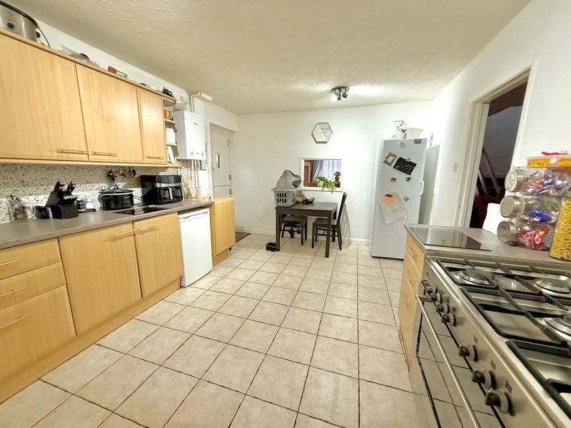 Property photo 3 of 20 Kitchen/Diner