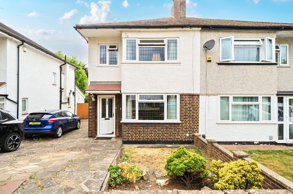 Property photo 1 of 19 1500514-51-6A7211...