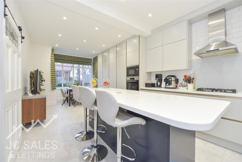 Property photo 2 of 20 Dsc_1362.Jpg