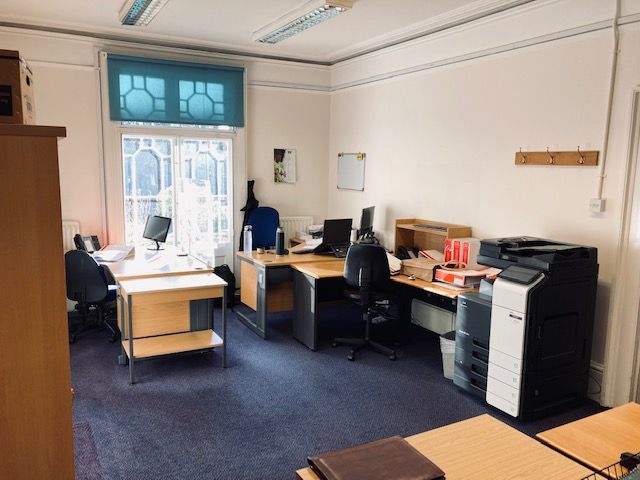 Property photo 2 of 10 Office 