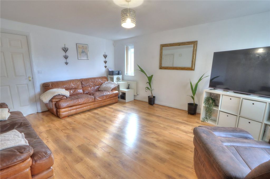 Property photo 3 of 14 Picture No. 11