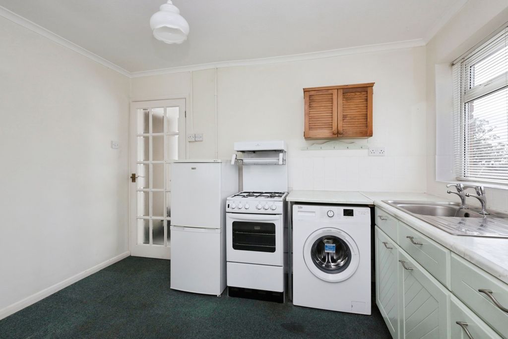 Property photo 2 of 16 Photo