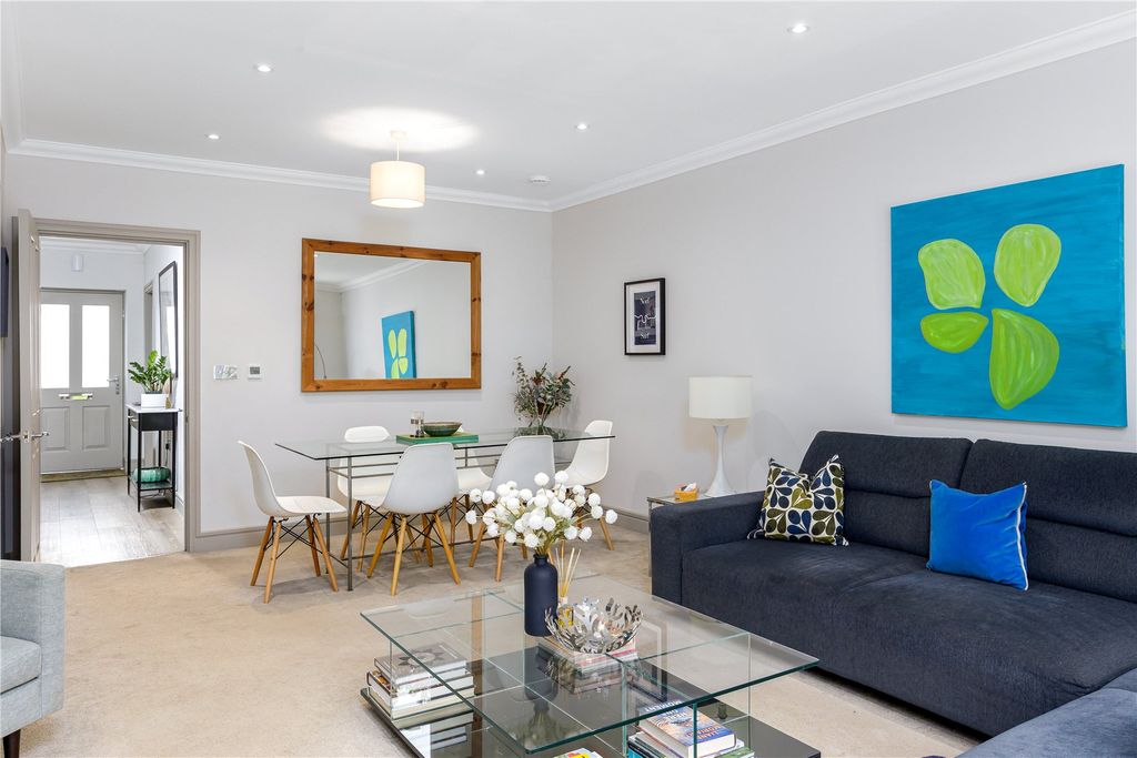 Property photo 3 of 15 Picture No. 04