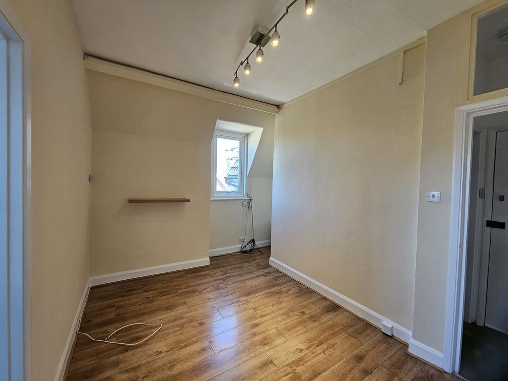 Property photo 2 of 9 Not Specified