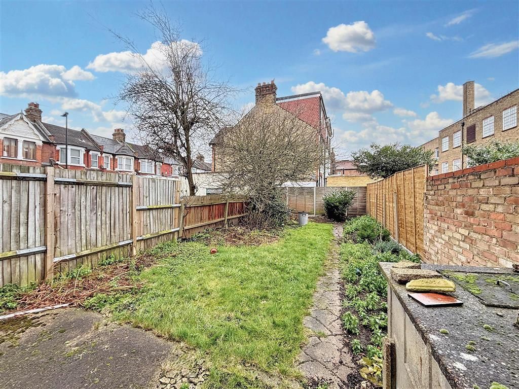 Property photo 3 of 9