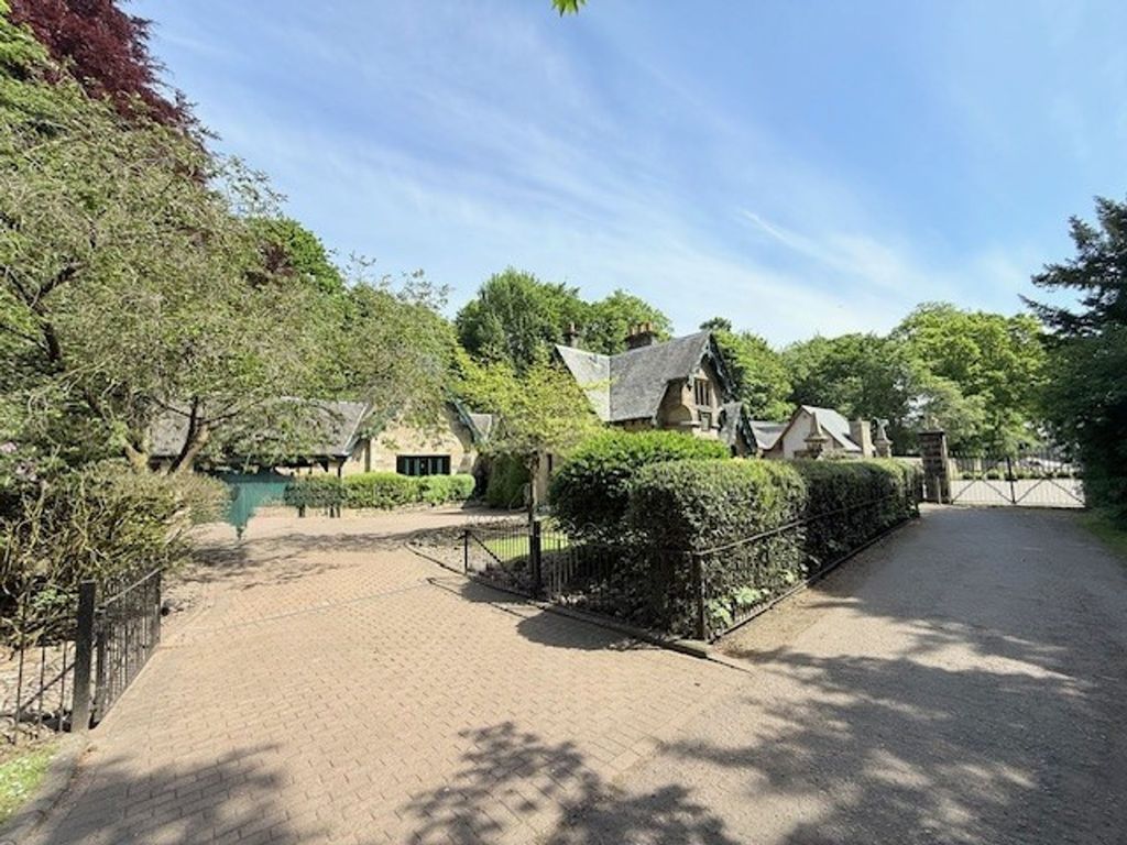 Property photo 1 of 41