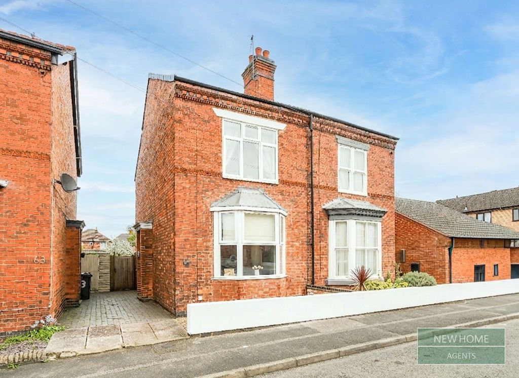 Property photo 1 of 23 Photo 24