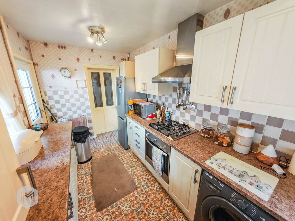 Property photo 3 of 21