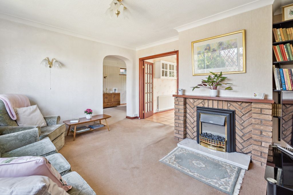 Property photo 3 of 13