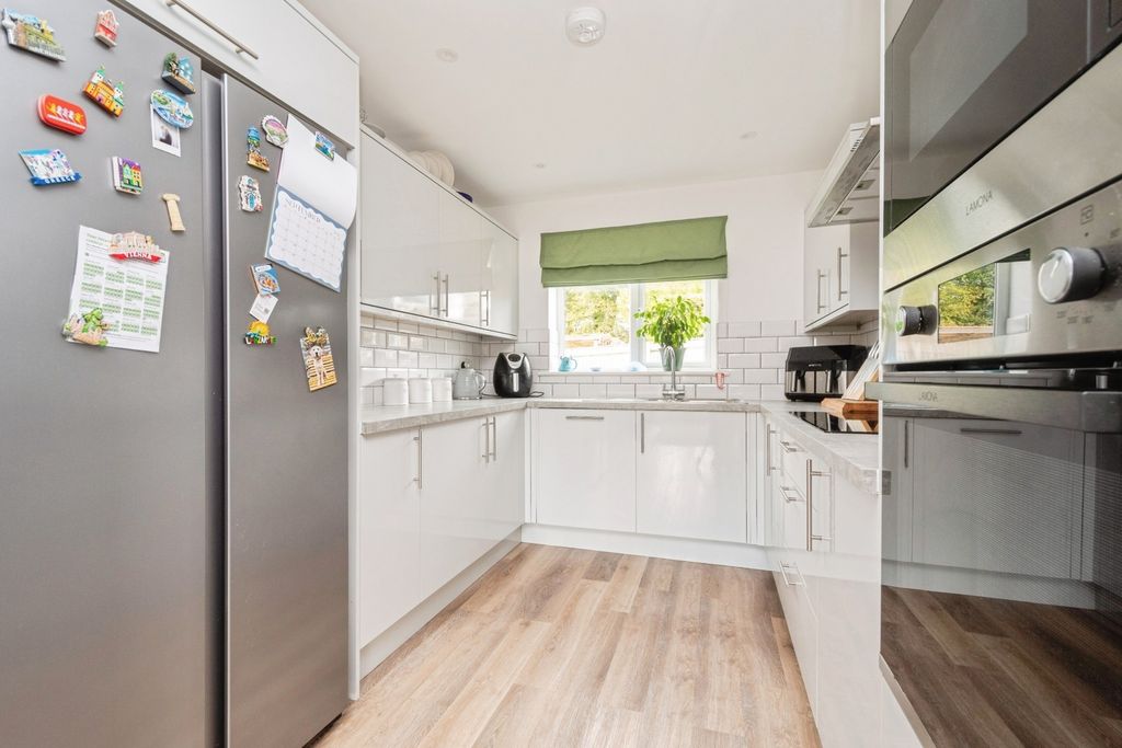 Property photo 2 of 14 Pbox-Img.Jpg