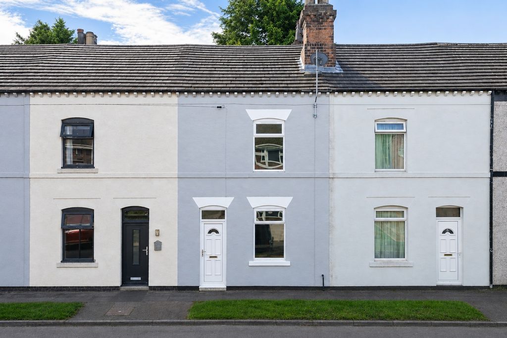 Property photo 1 of 18 2 Bedroom Terrace For Sale