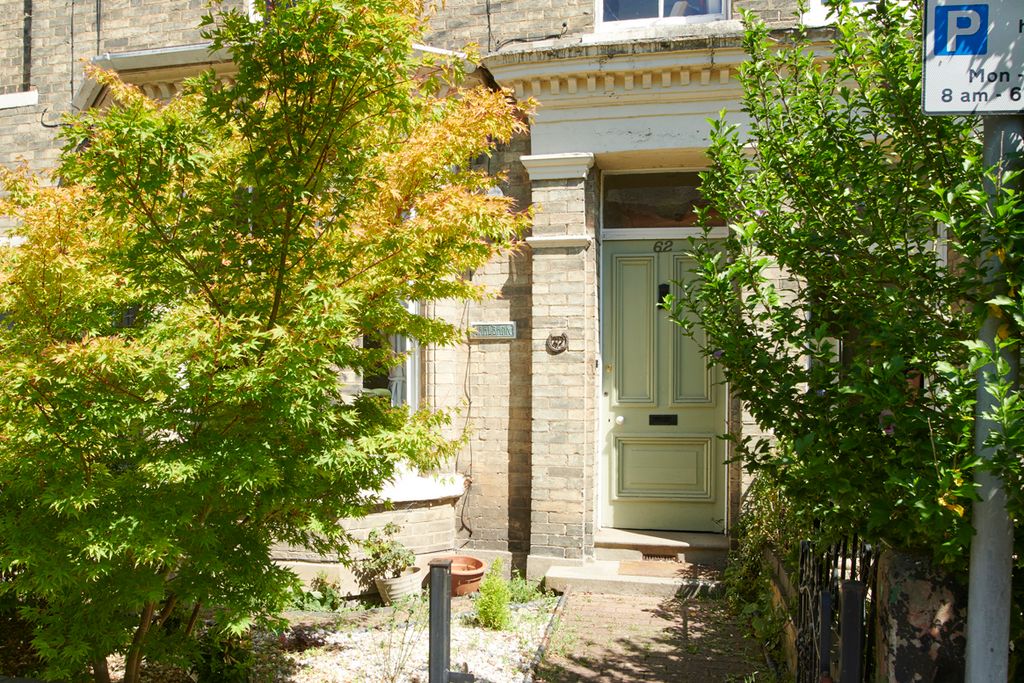 Property photo 2 of 22