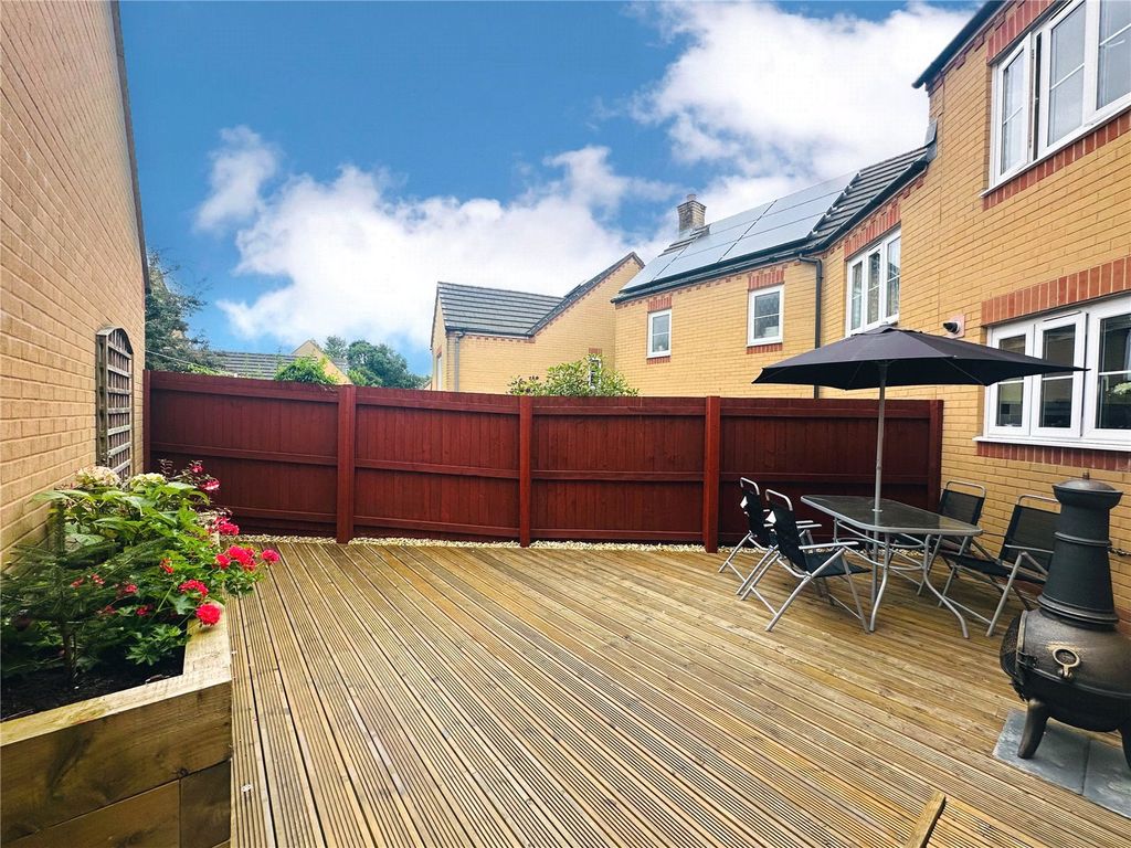 Property photo 2 of 26 Picture No. 49