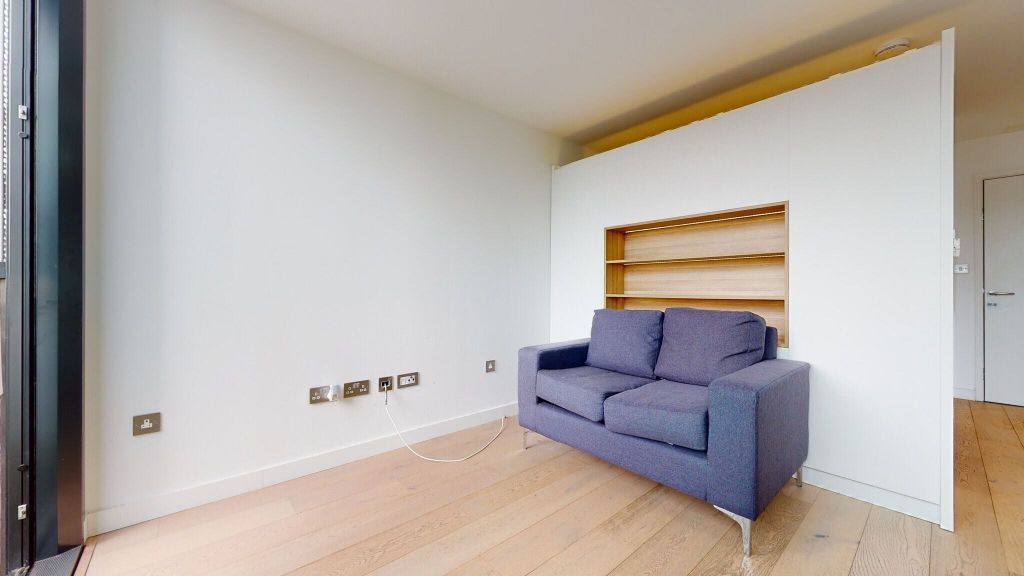 Property photo 1 of 14 Living Room