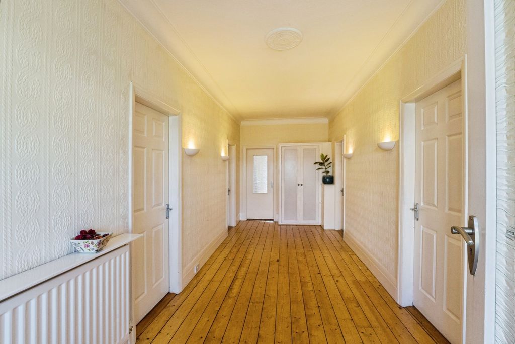 Property photo 3 of 32 Pbox-Img.Jpg