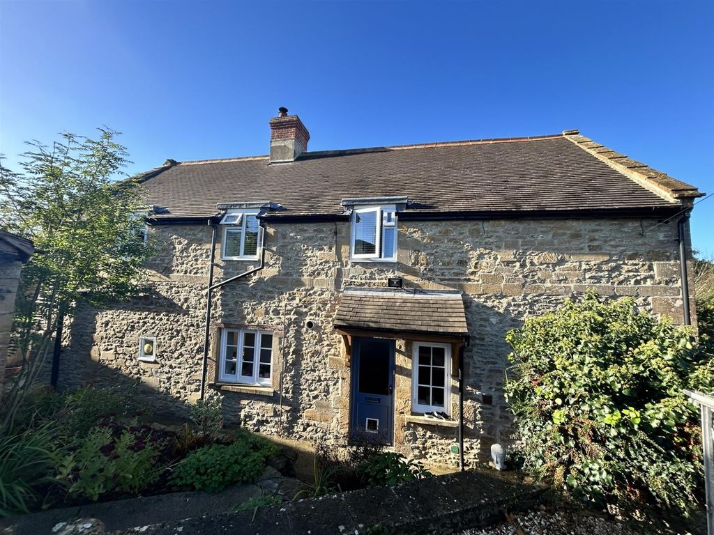 Property photo 1 of 33 Cottage Front A.Jpg