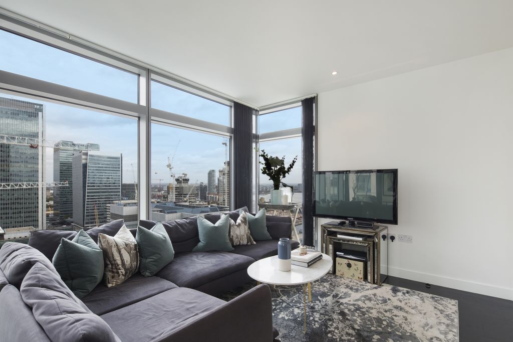 Property photo 1 of 12 Living Area