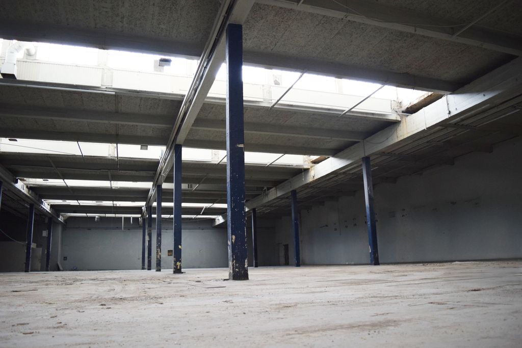 Property photo 2 of 12