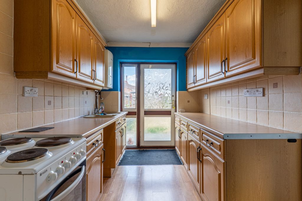 Property photo 3 of 21 5279314