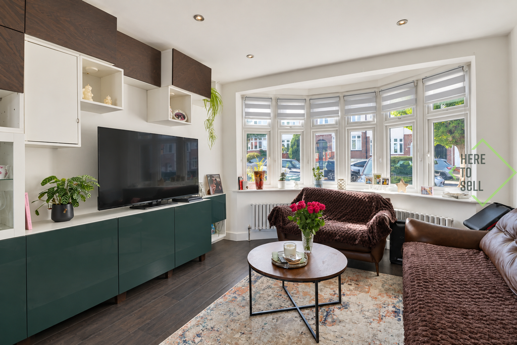 Property photo 3 of 20 Woodfield Drive, En4 8Pe- Principle Reception2