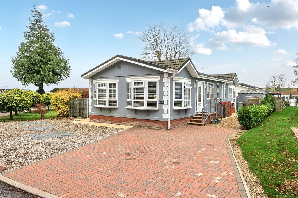 Property photo 1 of 24