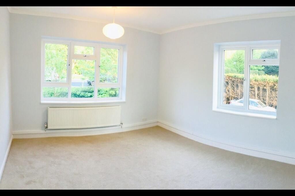 Property photo 2 of 8 Bedroom 1