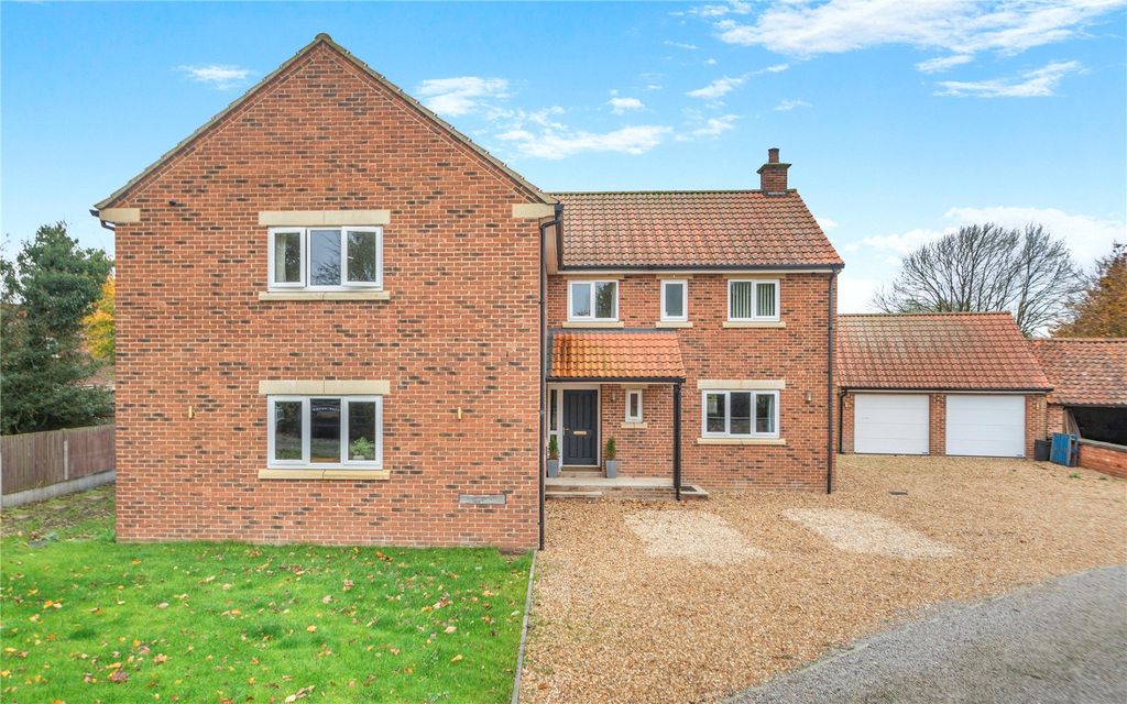 Property photo 2 of 22 Front View