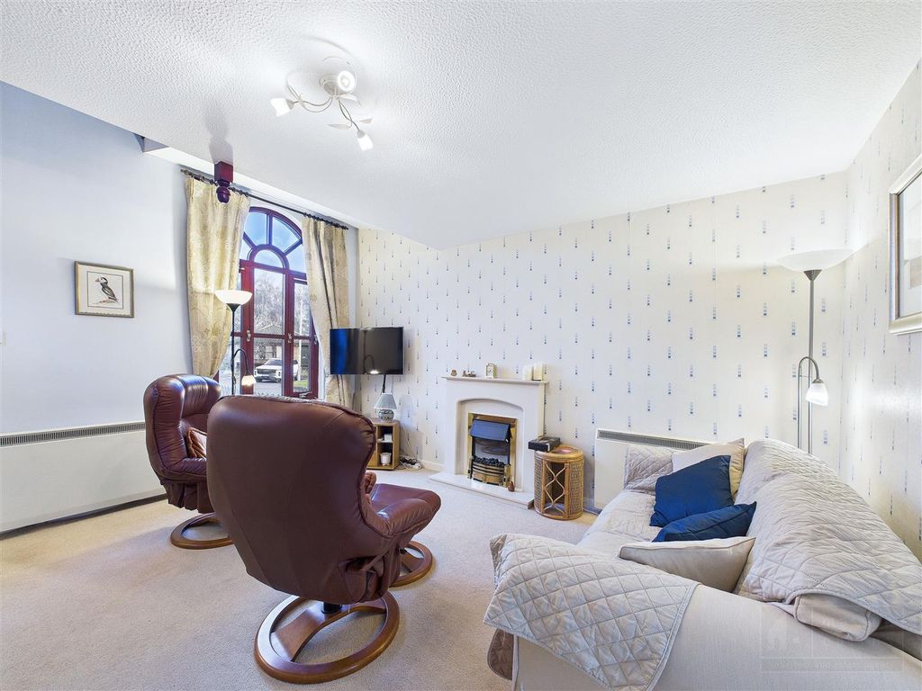 Property photo 2 of 15 17 Dalnabay Aviemore