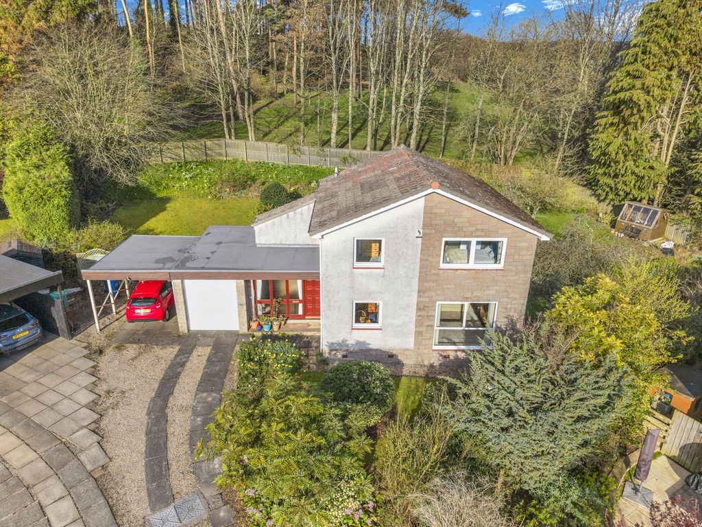 Property photo 1 of 34