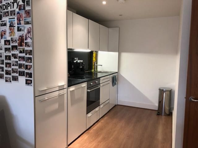 Property photo 3 of 8 Kitchen