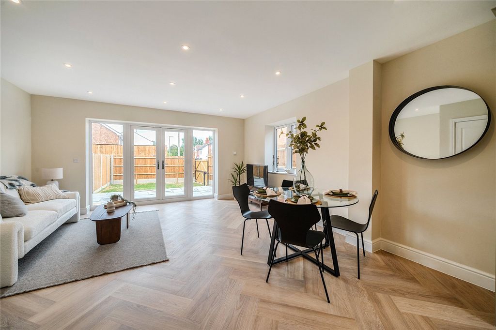 Property photo 2 of 21 Picture No. 05