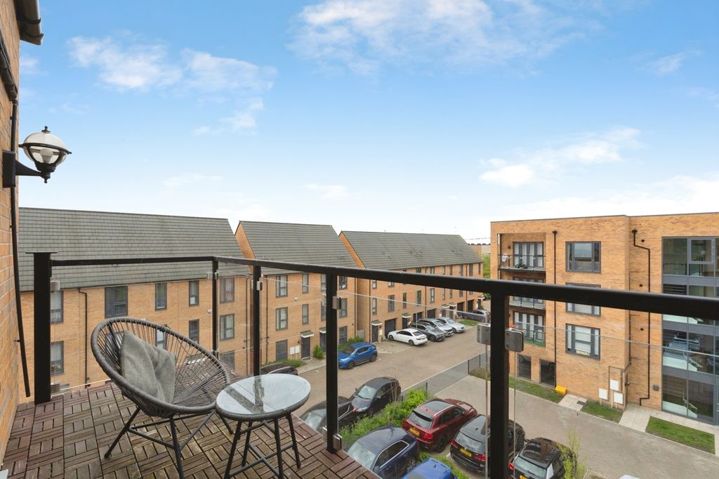 Property photo 2 of 18 Pbox-Img.Jpg