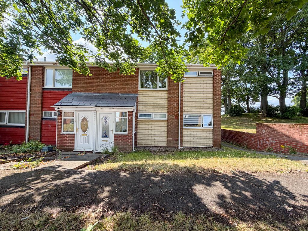 Property photo 1 of 17 External