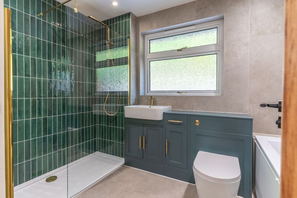 Property photo 2 of 45