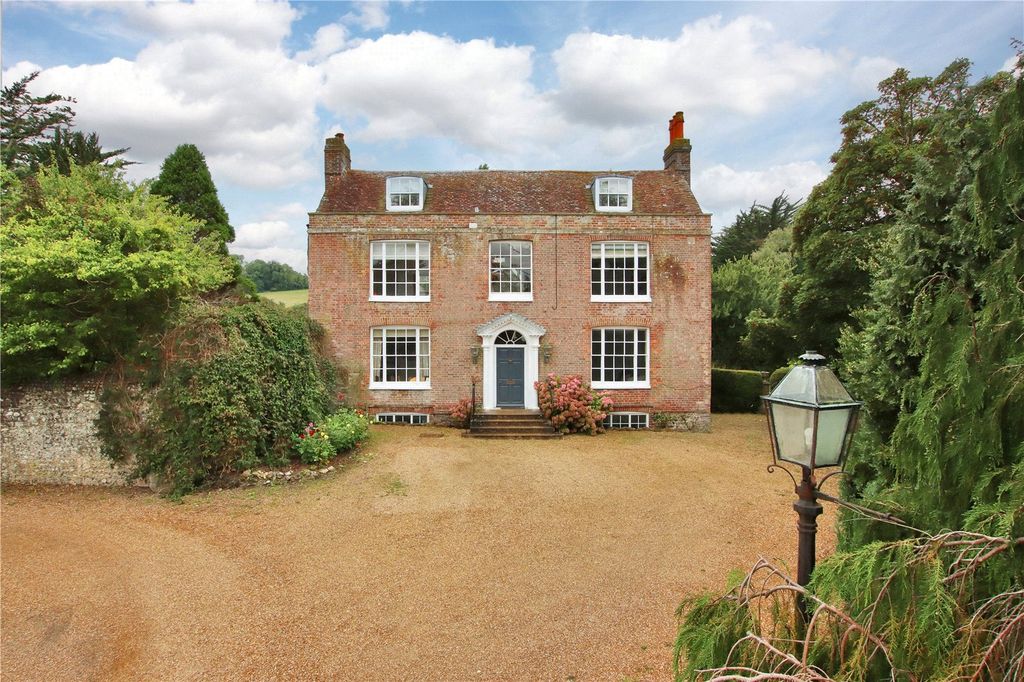 Property photo 1 of 26 Wannock Place