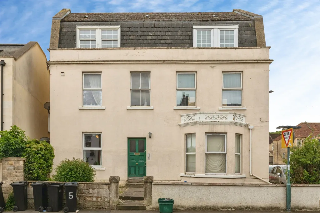 Apartment in Bath, Locksbrook - View 3