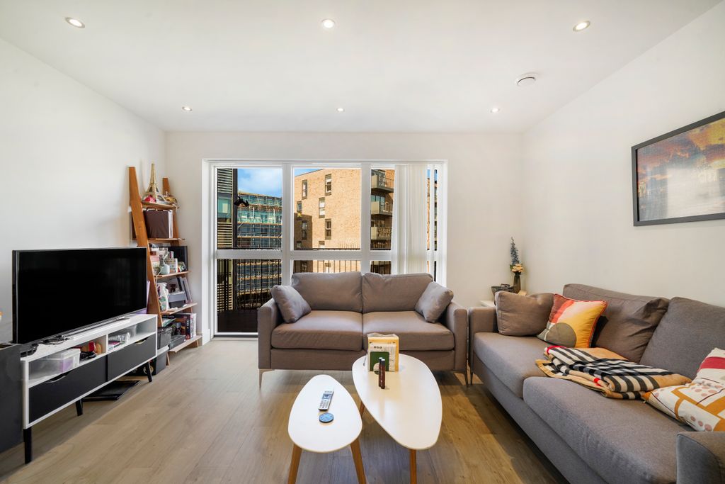 Property photo 1 of 19