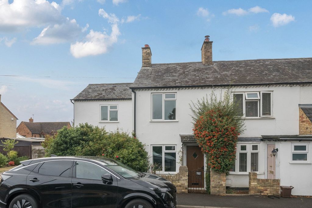 Property photo 1 of 18