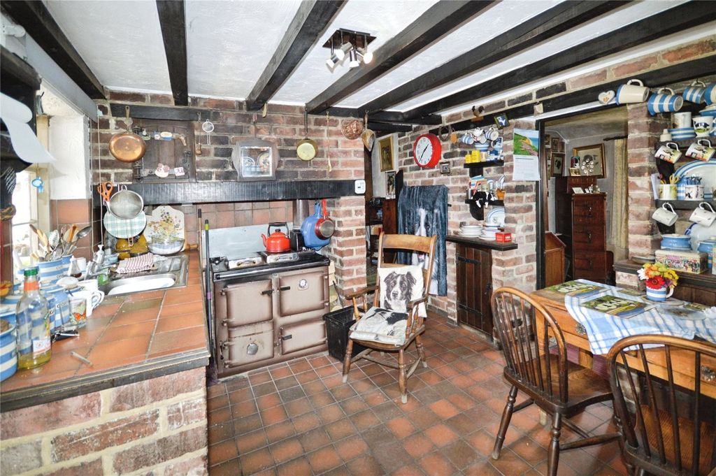 Property photo 2 of 23 Kitchen