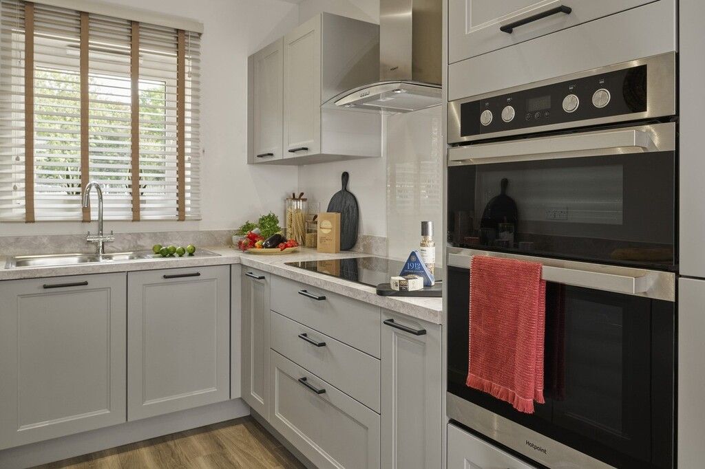 Property photo 1 of 9 Chesham Kitchen Spec