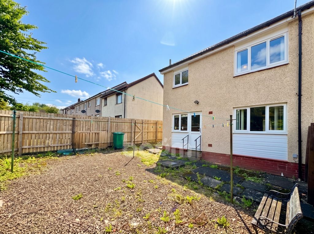 Property photo 3 of 22 Ladeside Court, Kilbirnie Garden