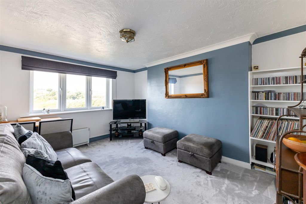 Property photo 3 of 12 Untitled-3462.Jpg