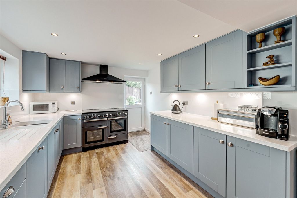 Property photo 3 of 20 Picture No. 10