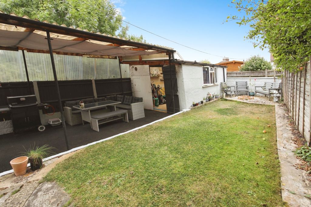 Property photo 3 of 17 Photo